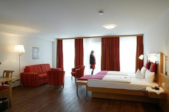 Hotel Krone Nellingen Ruang foto