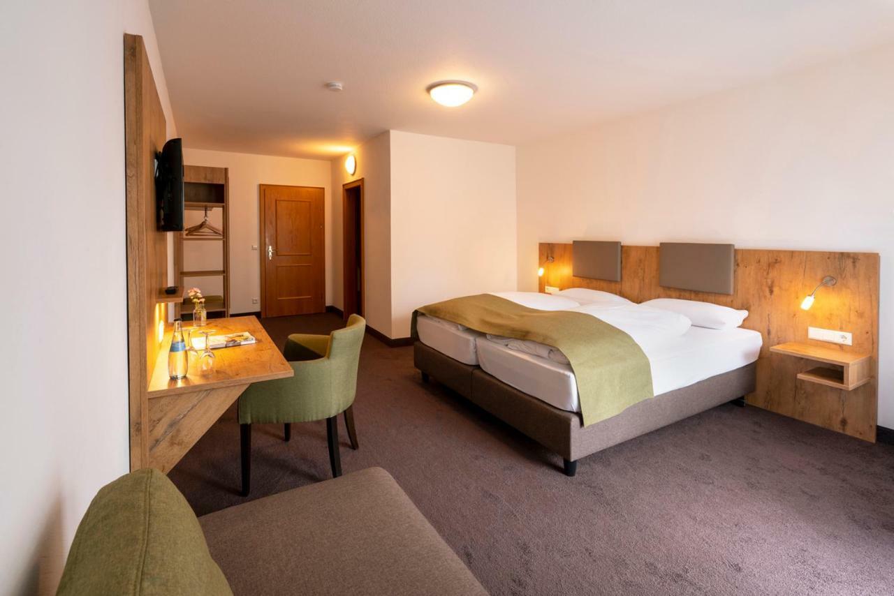 Hotel Krone Nellingen Bagian luar foto